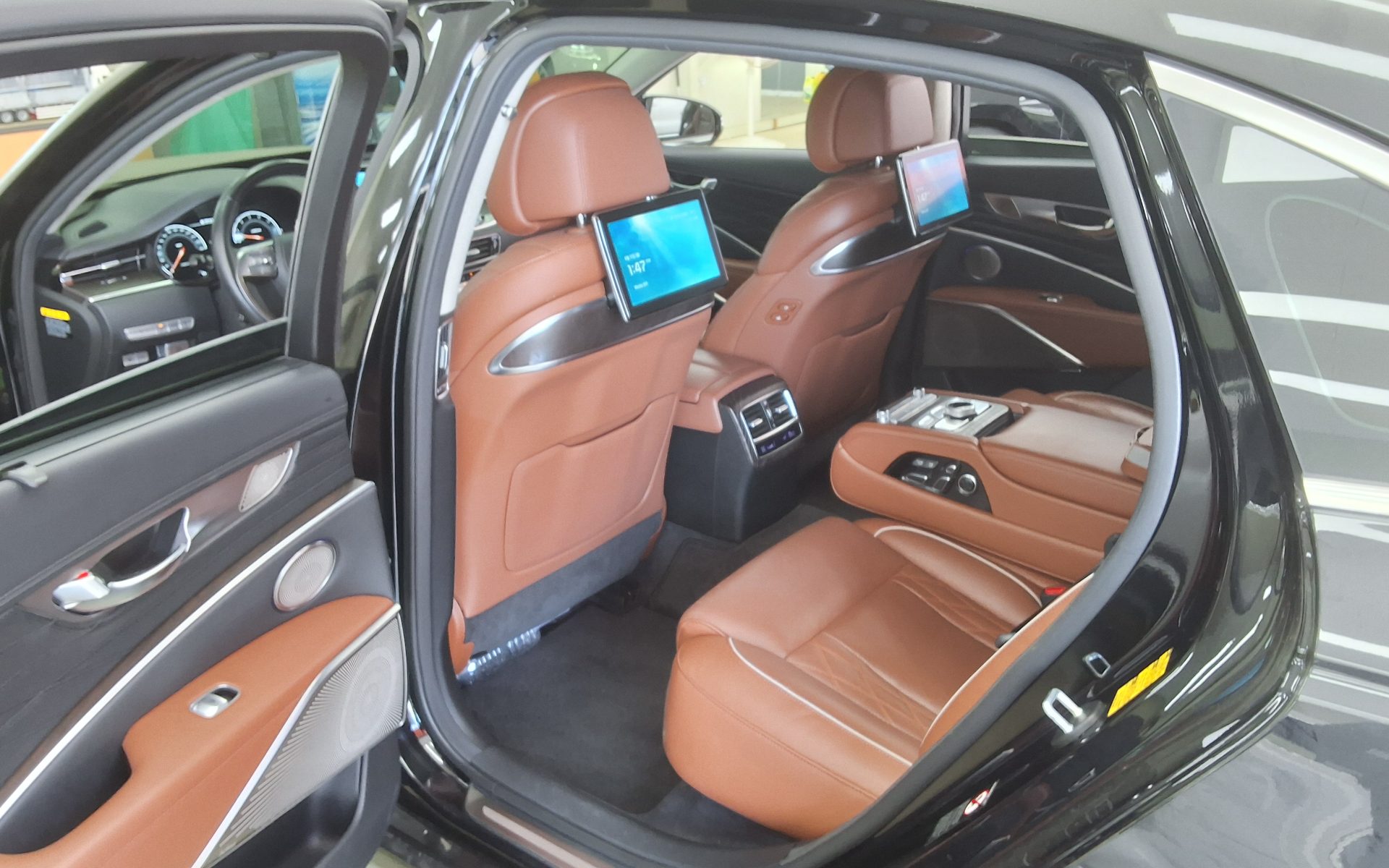 2019 - kia k9