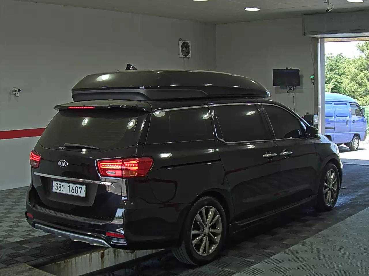 2019 - kia carnival