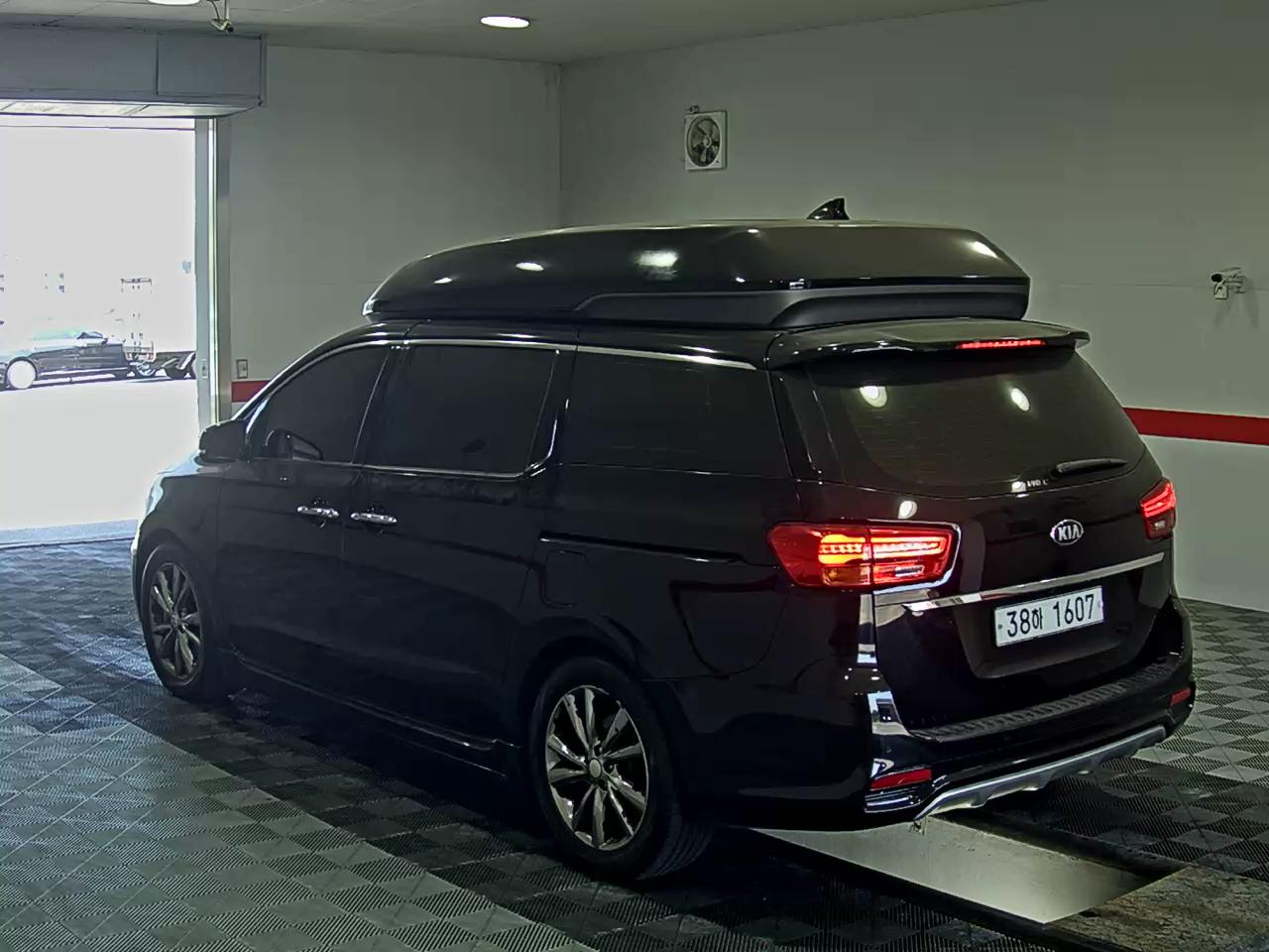 2019 - kia carnival