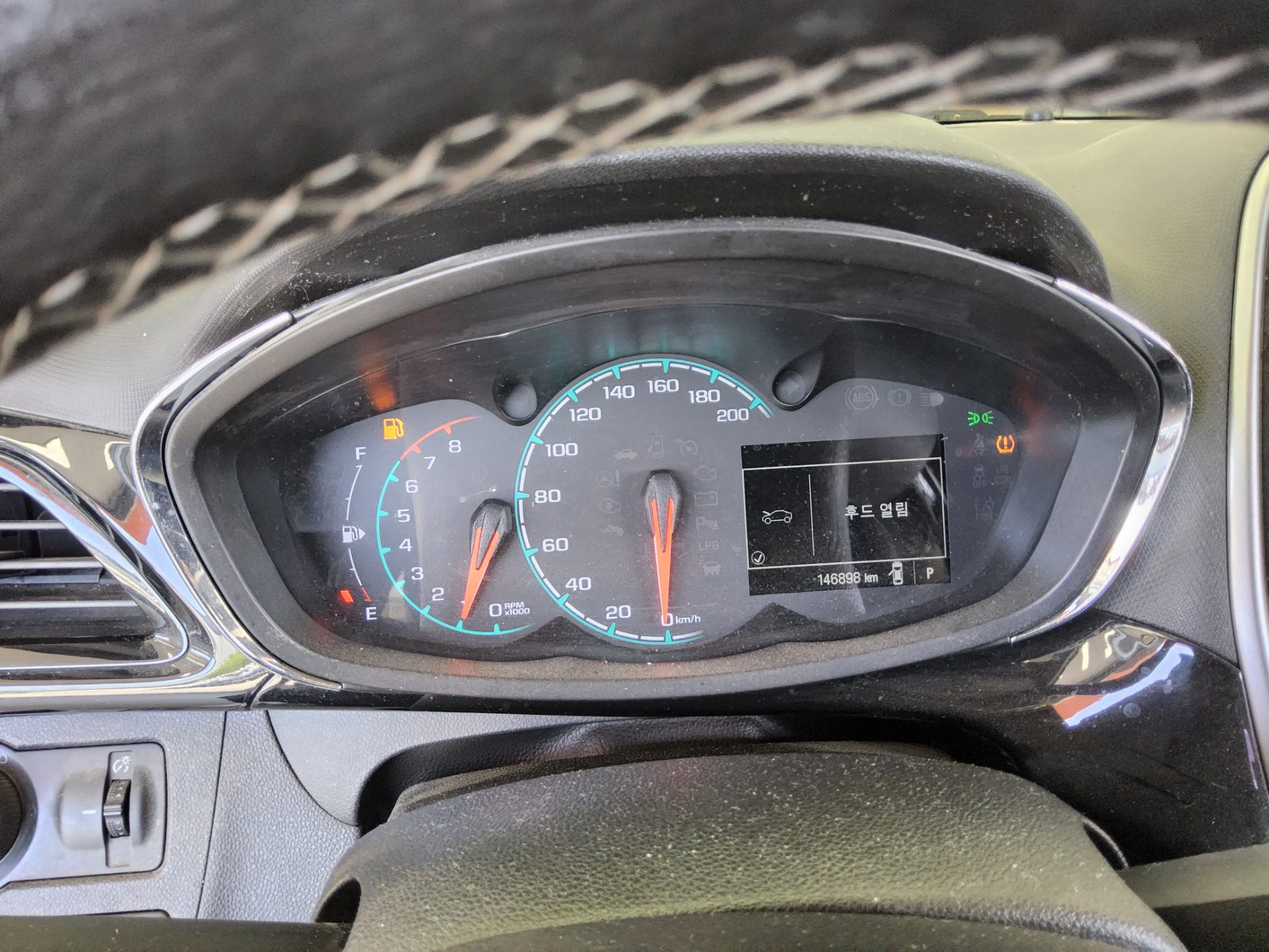 2016 - chevrolet spark