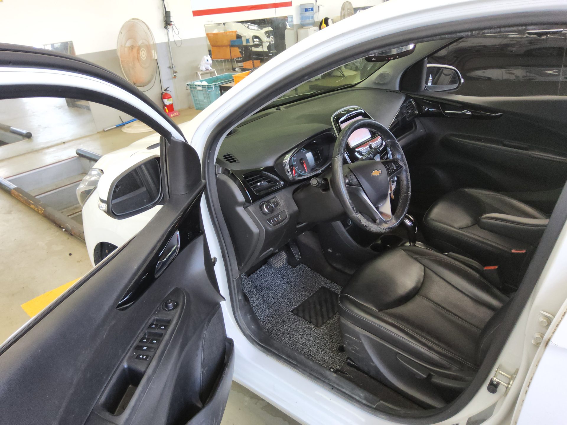 2016 - chevrolet spark