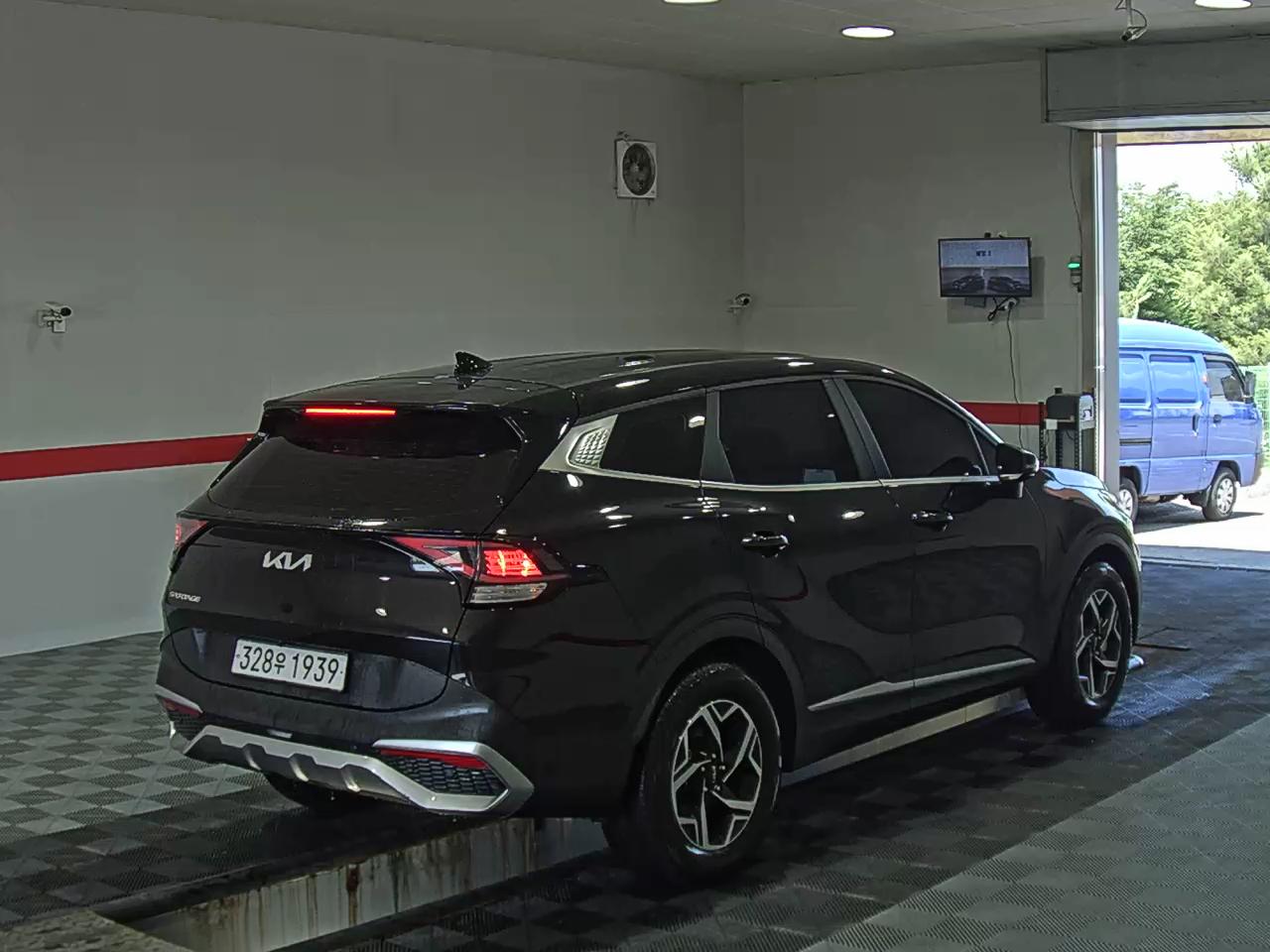 2023 - kia sportage