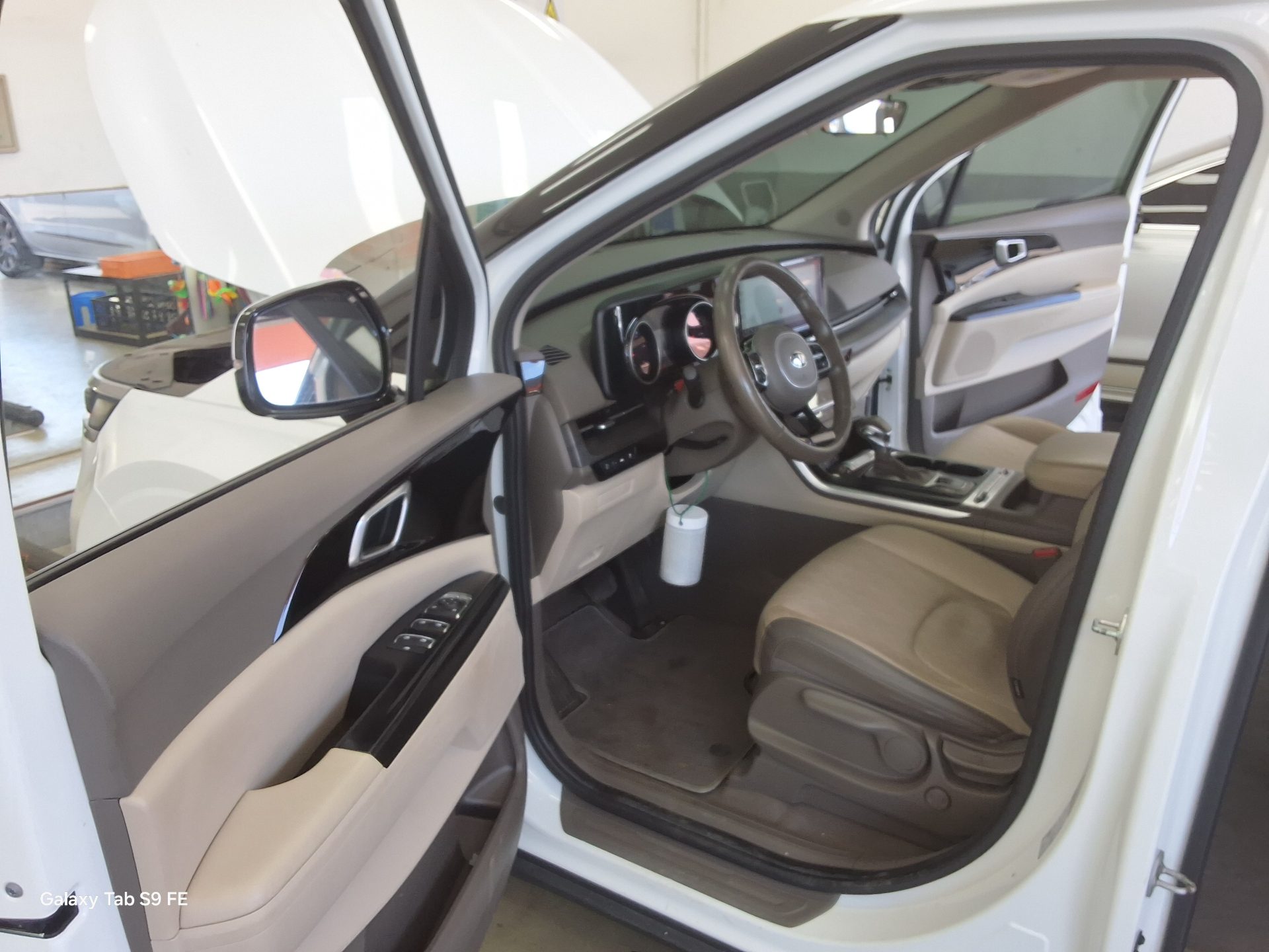 2021 - kia carnival