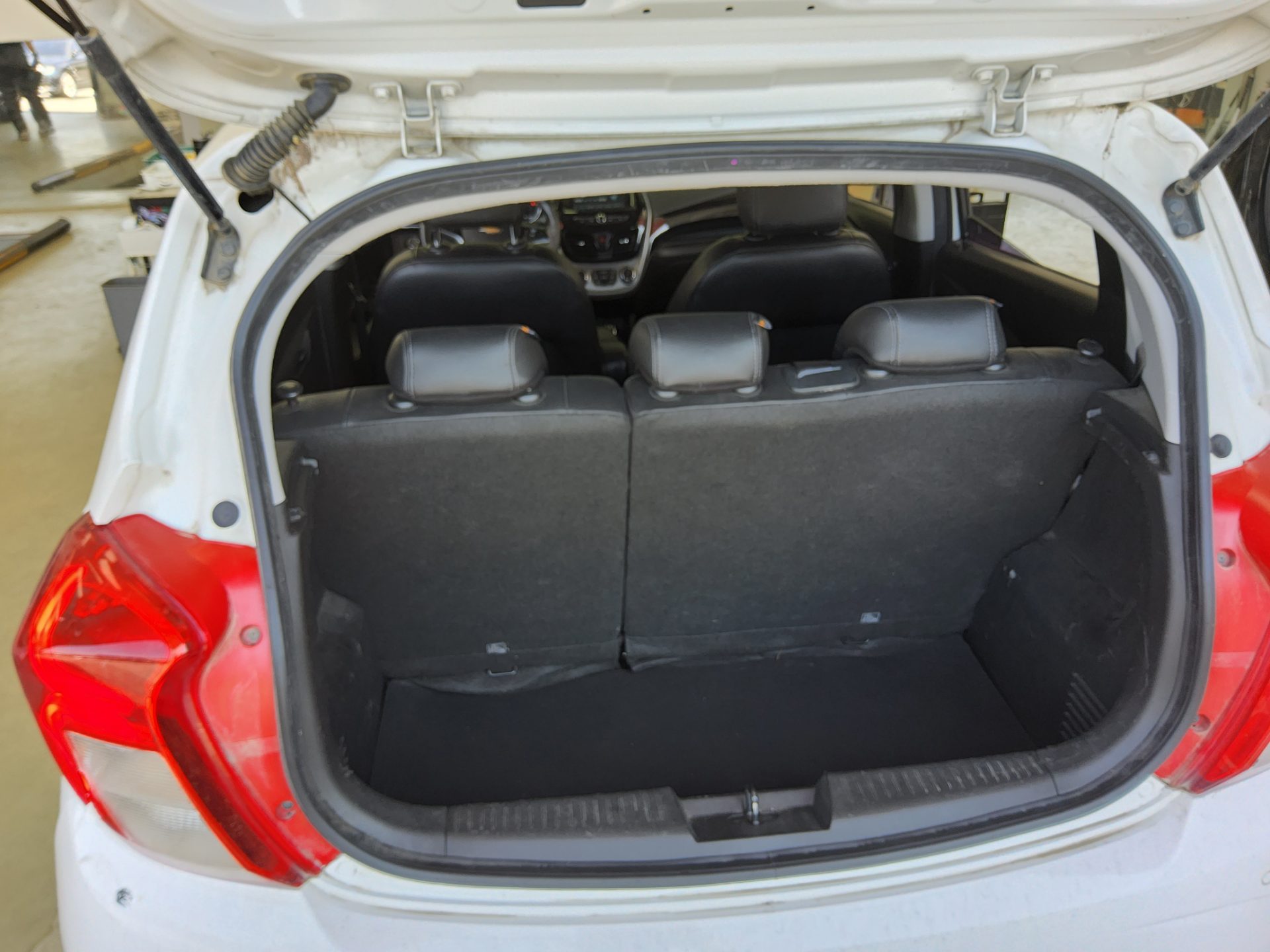 2016 - chevrolet spark
