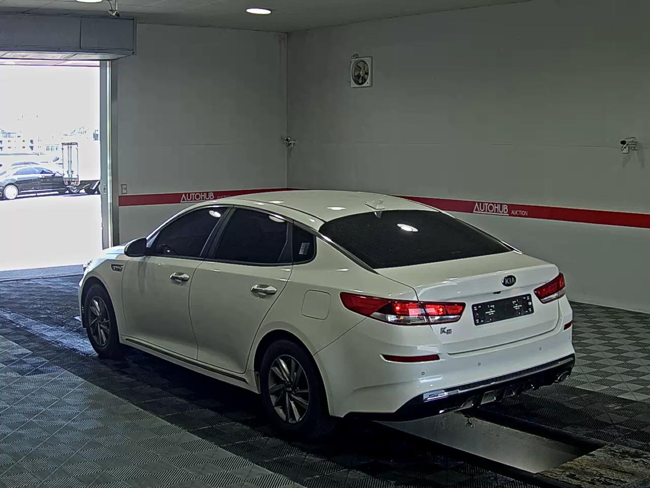 2020 - kia k5