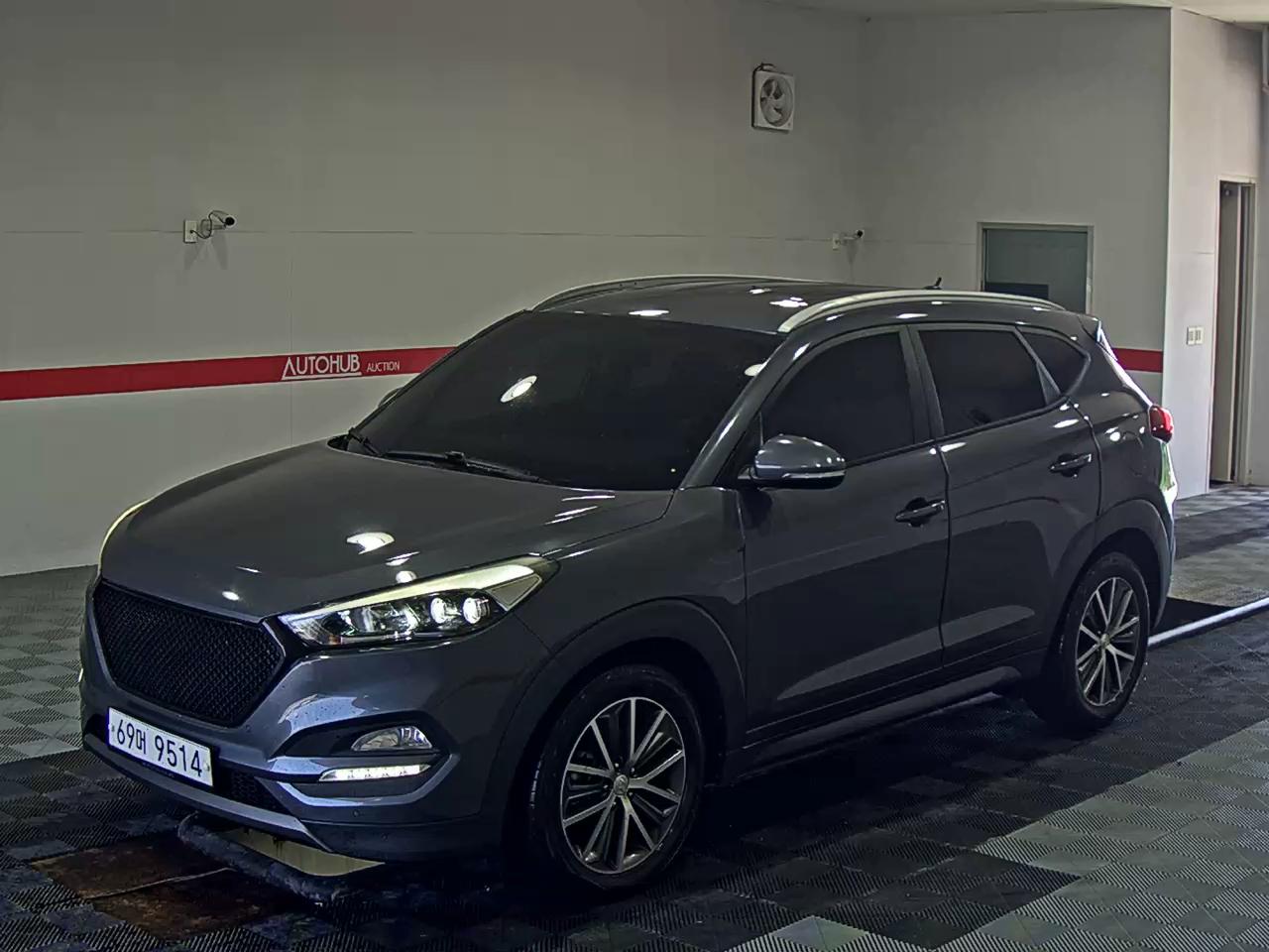 2016 - hyundai tucson