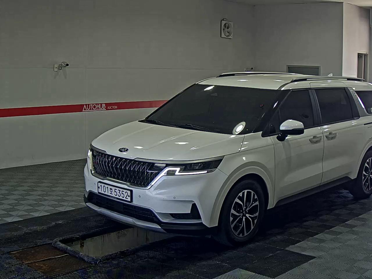 2021 - kia carnival
