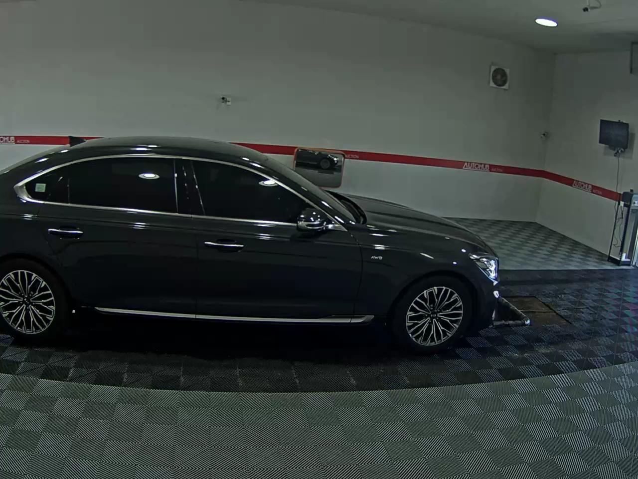 2019 - kia k9