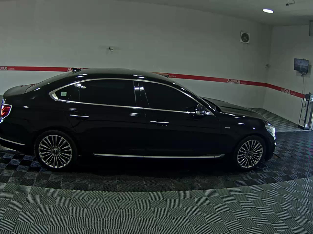 2019 - kia k9
