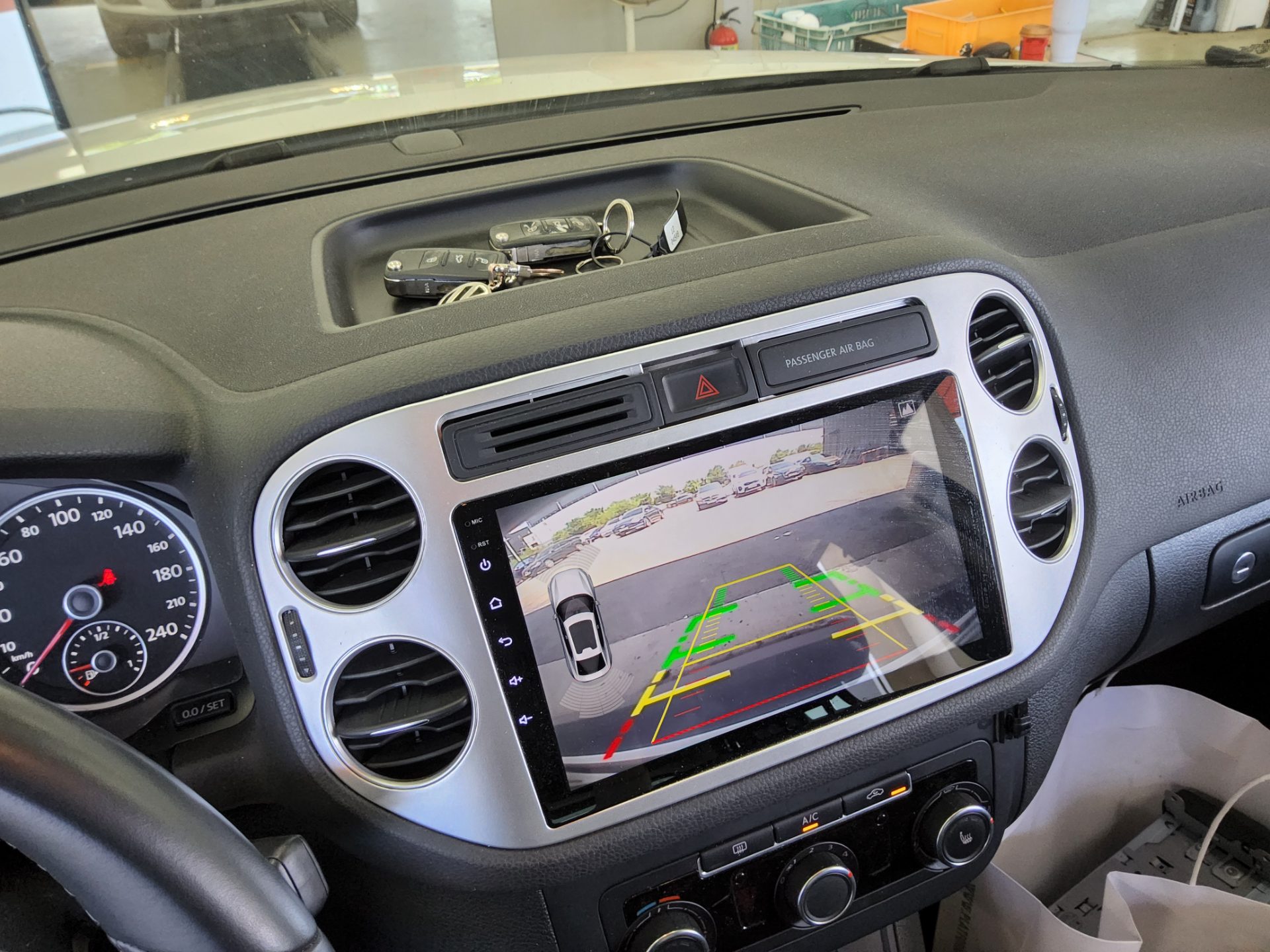 2014 - volkswagen tiguan