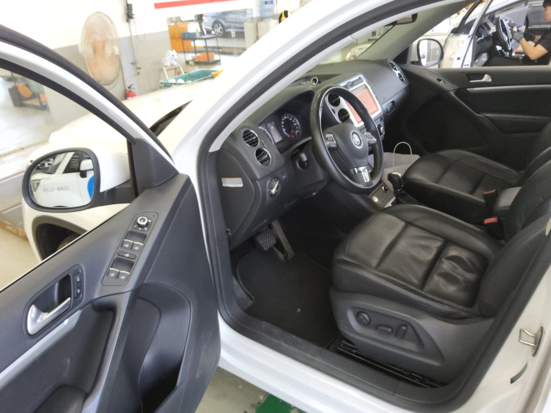 2014 - volkswagen tiguan