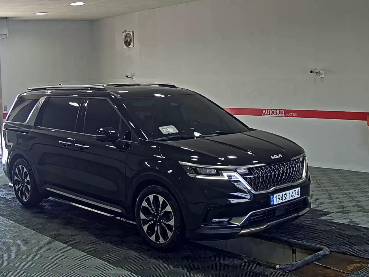 2023 - kia carnival