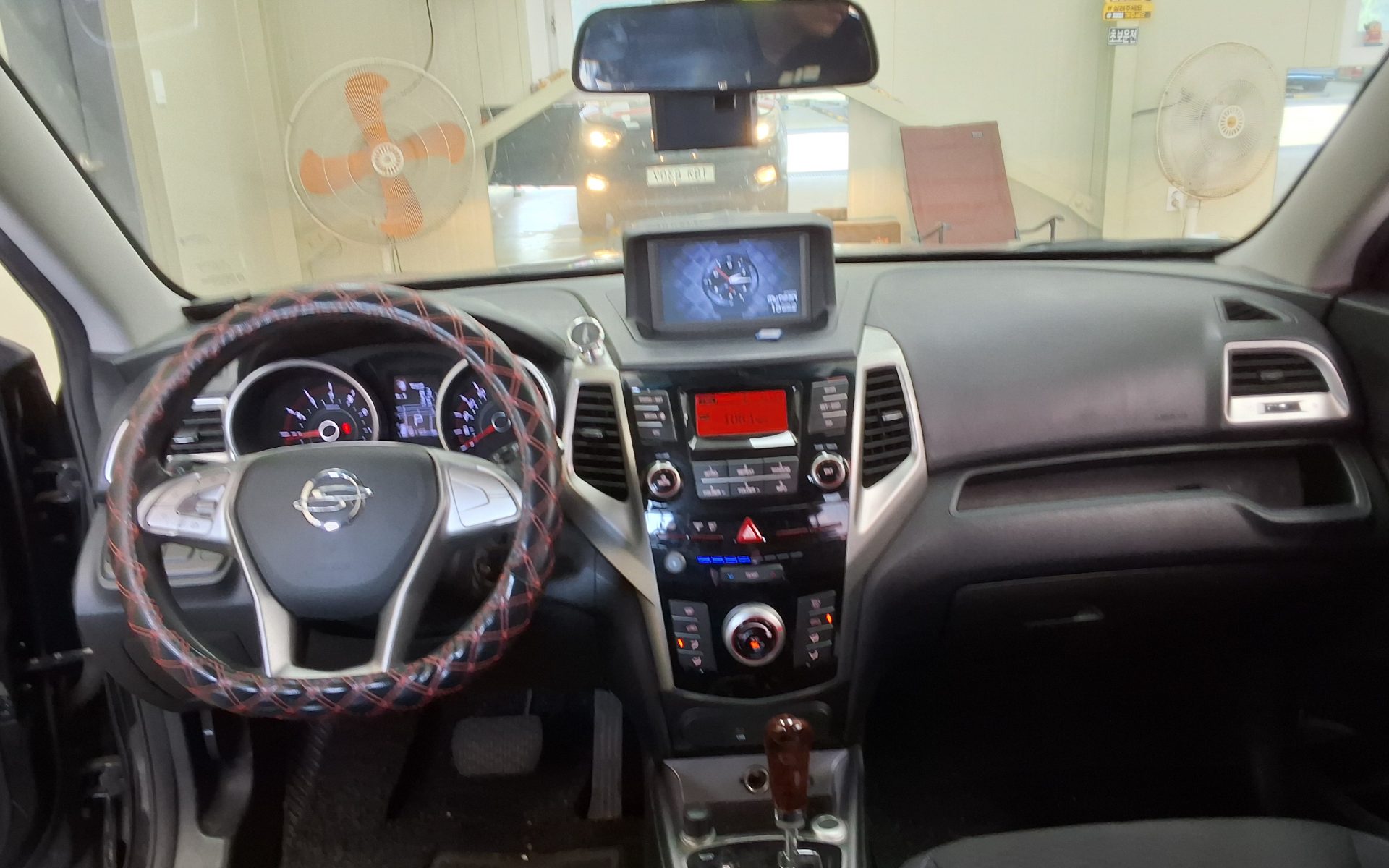 2015 - ssangyong tivoli