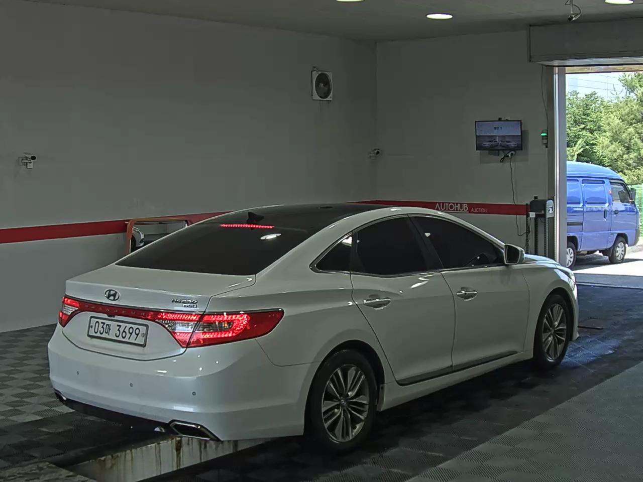 2015 - hyundai grandeur