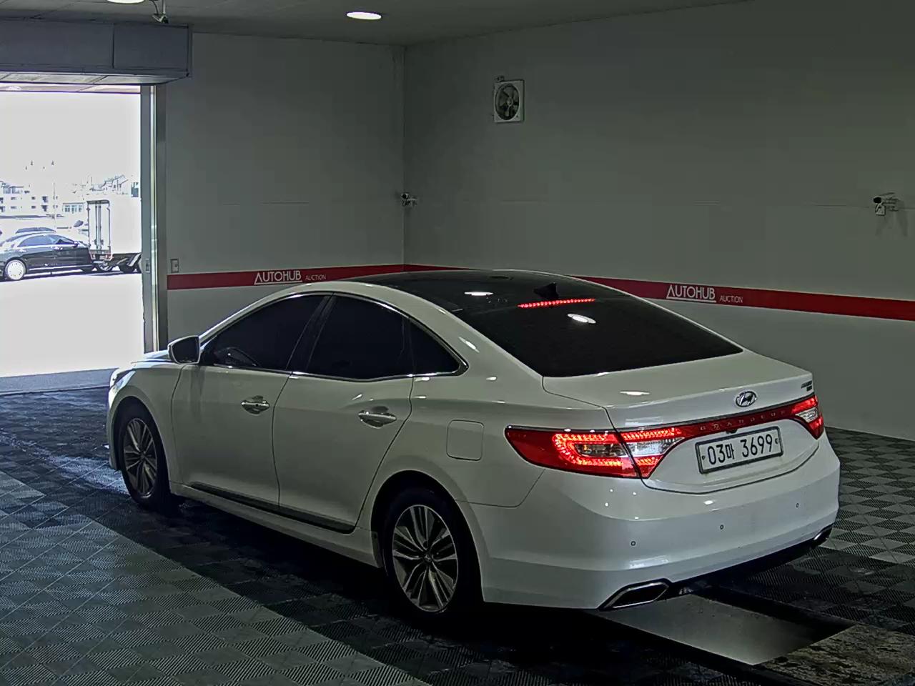 2015 - hyundai grandeur