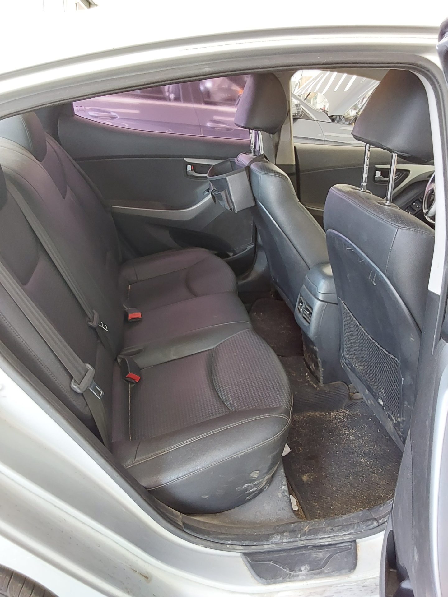 2015 - hyundai avante