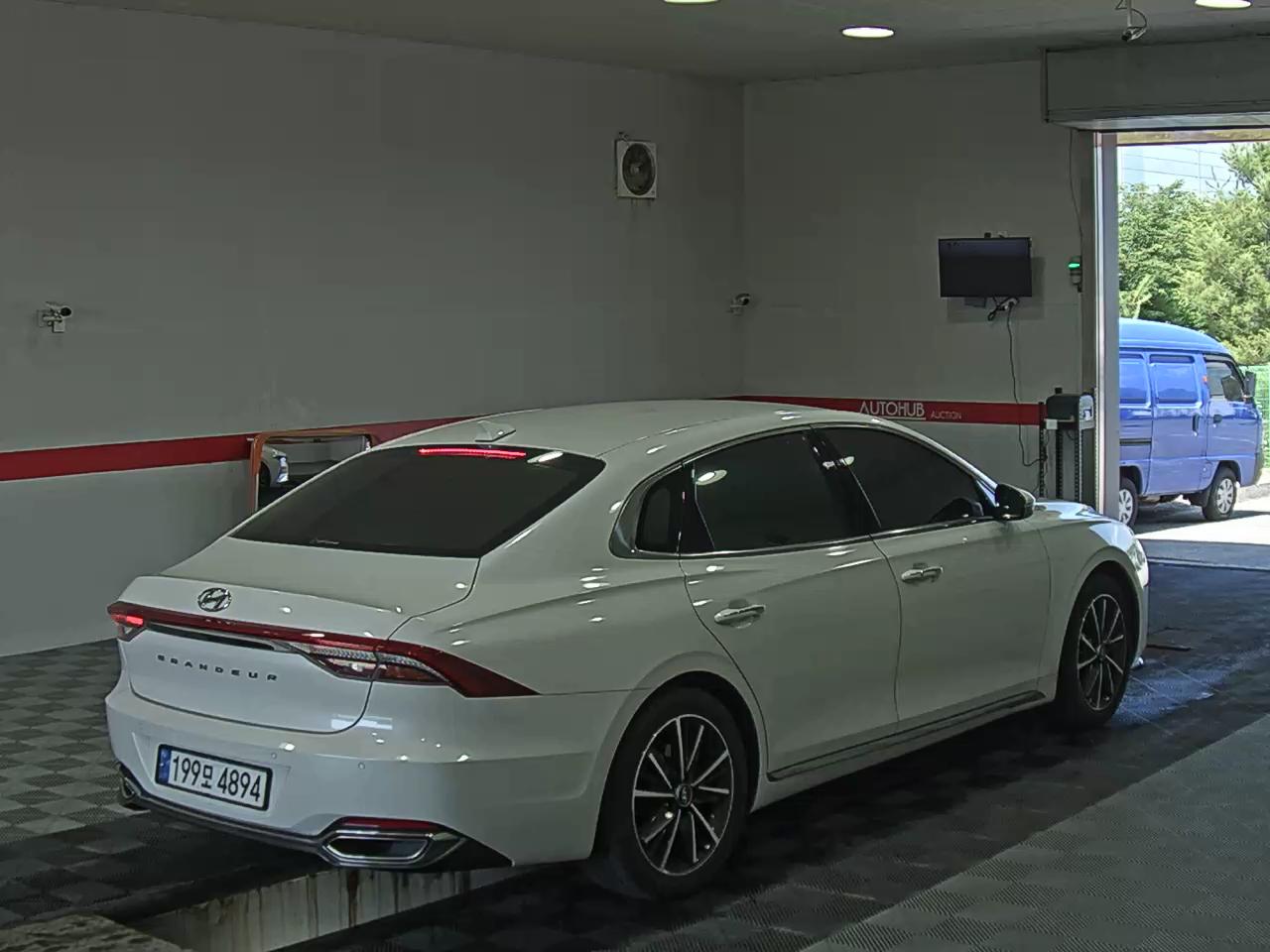 2020 - hyundai grandeur