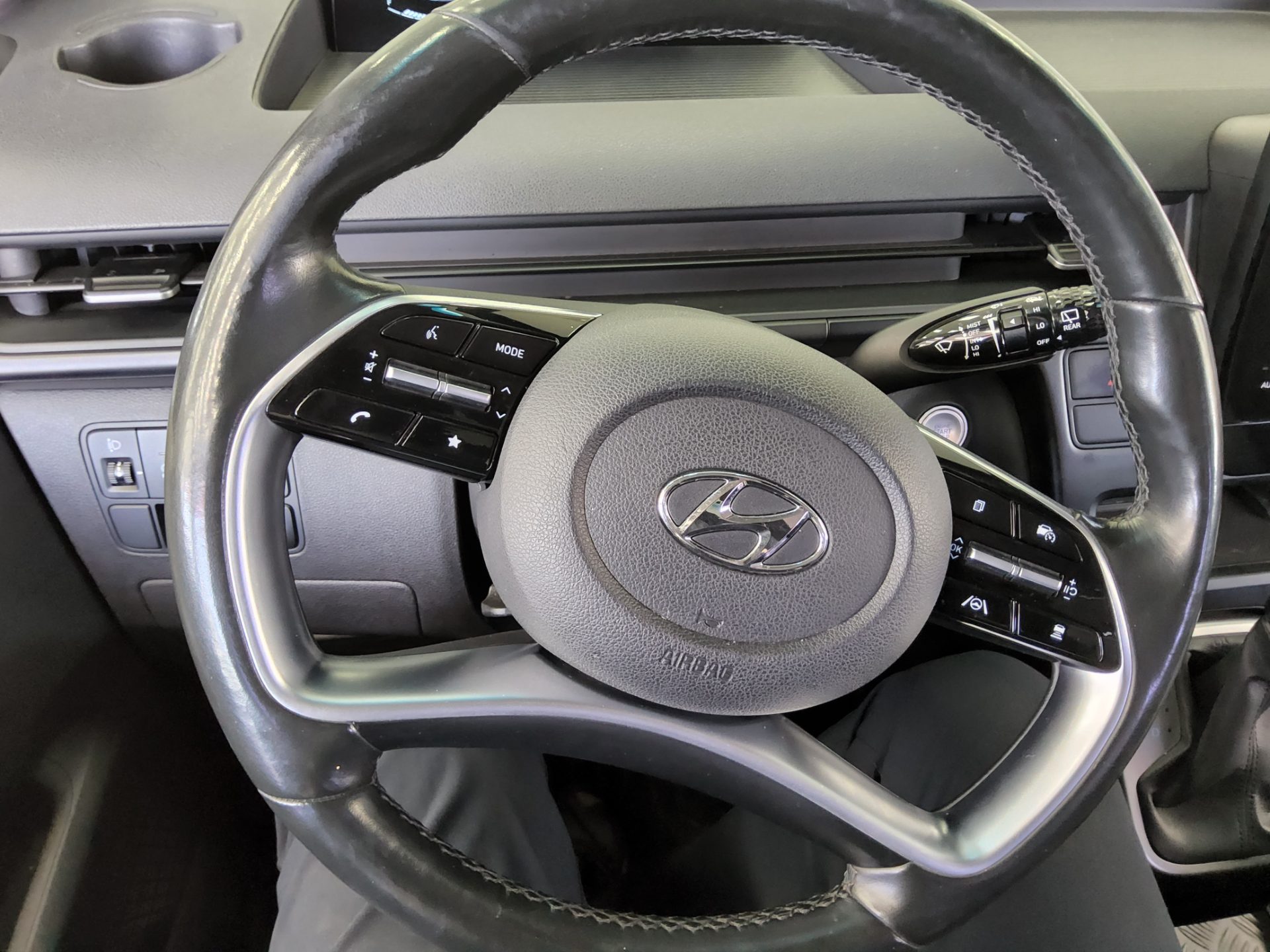 2022 - hyundai staria