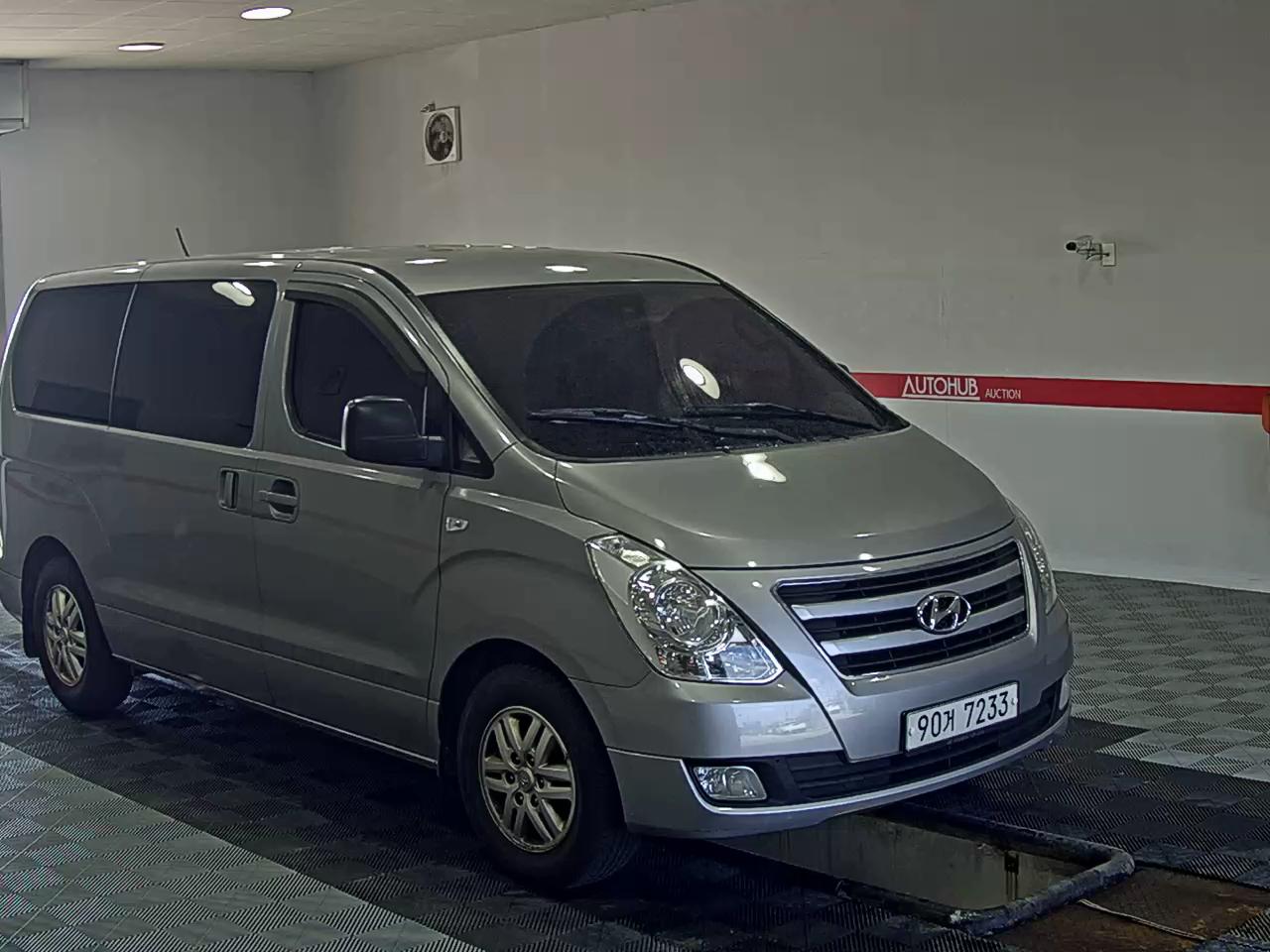 2018 - hyundai grand starex