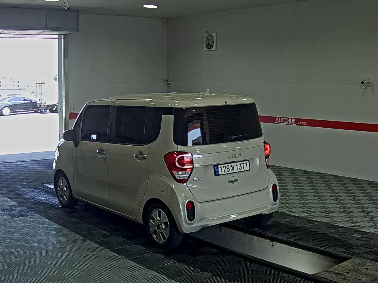 2022 - kia ray
