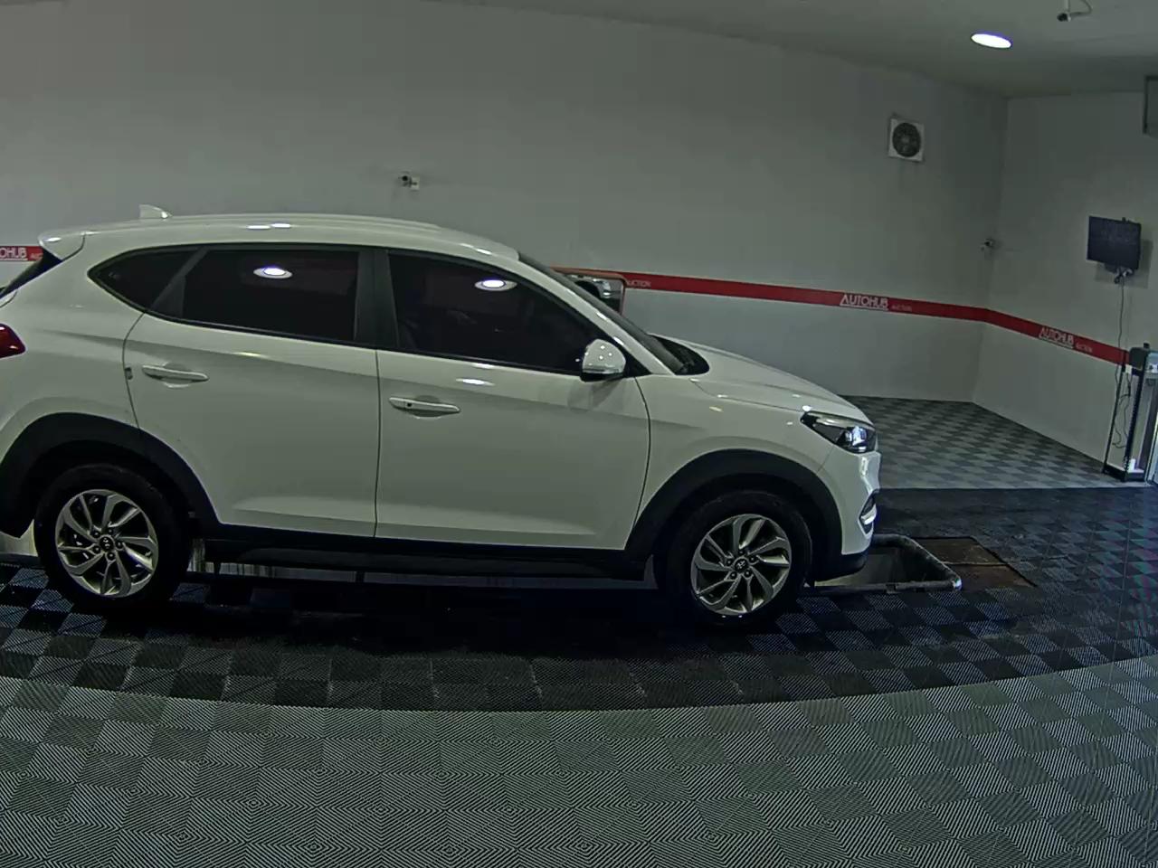2016 - hyundai tucson