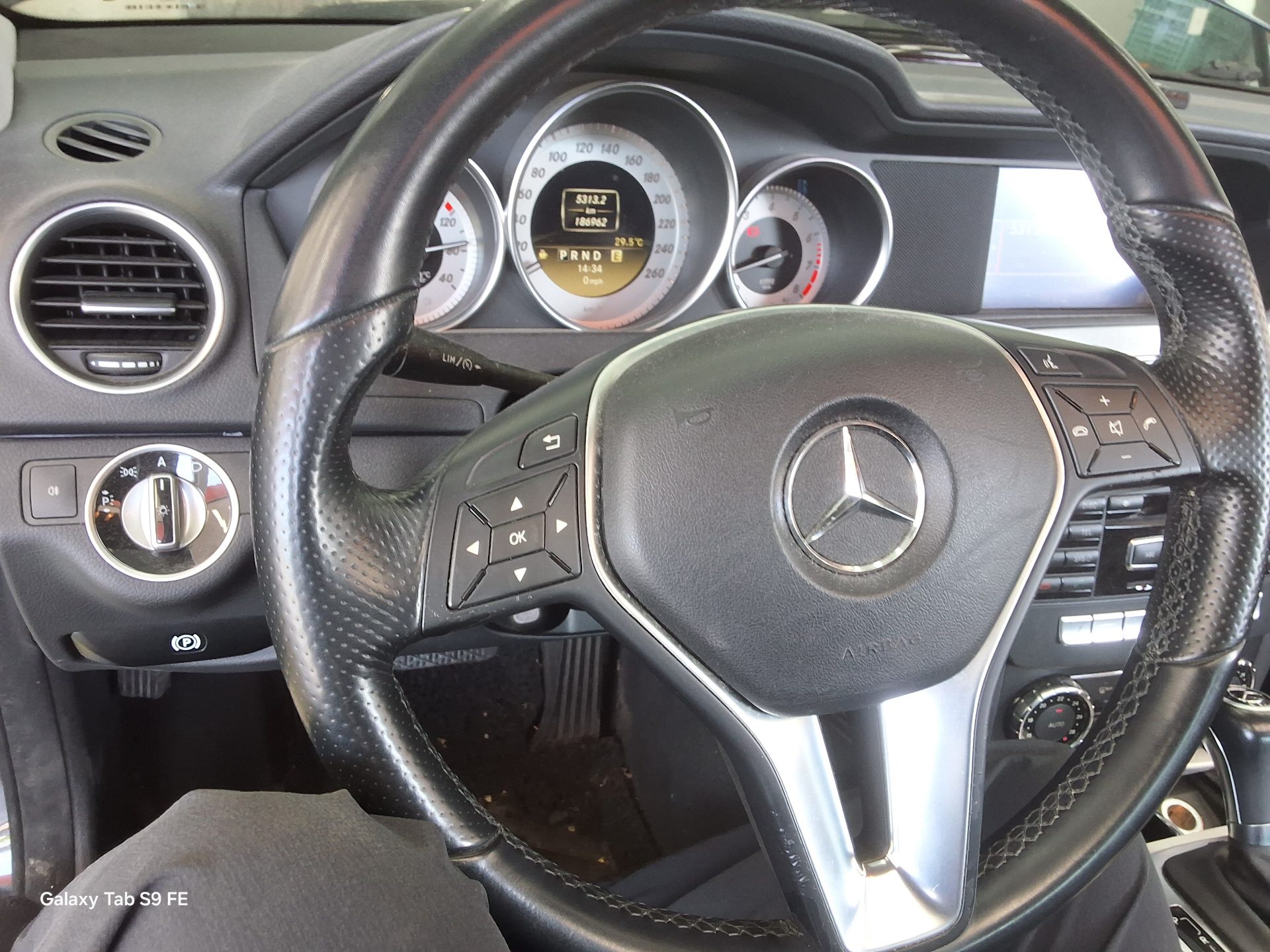 2012 - mercedes-benz c200