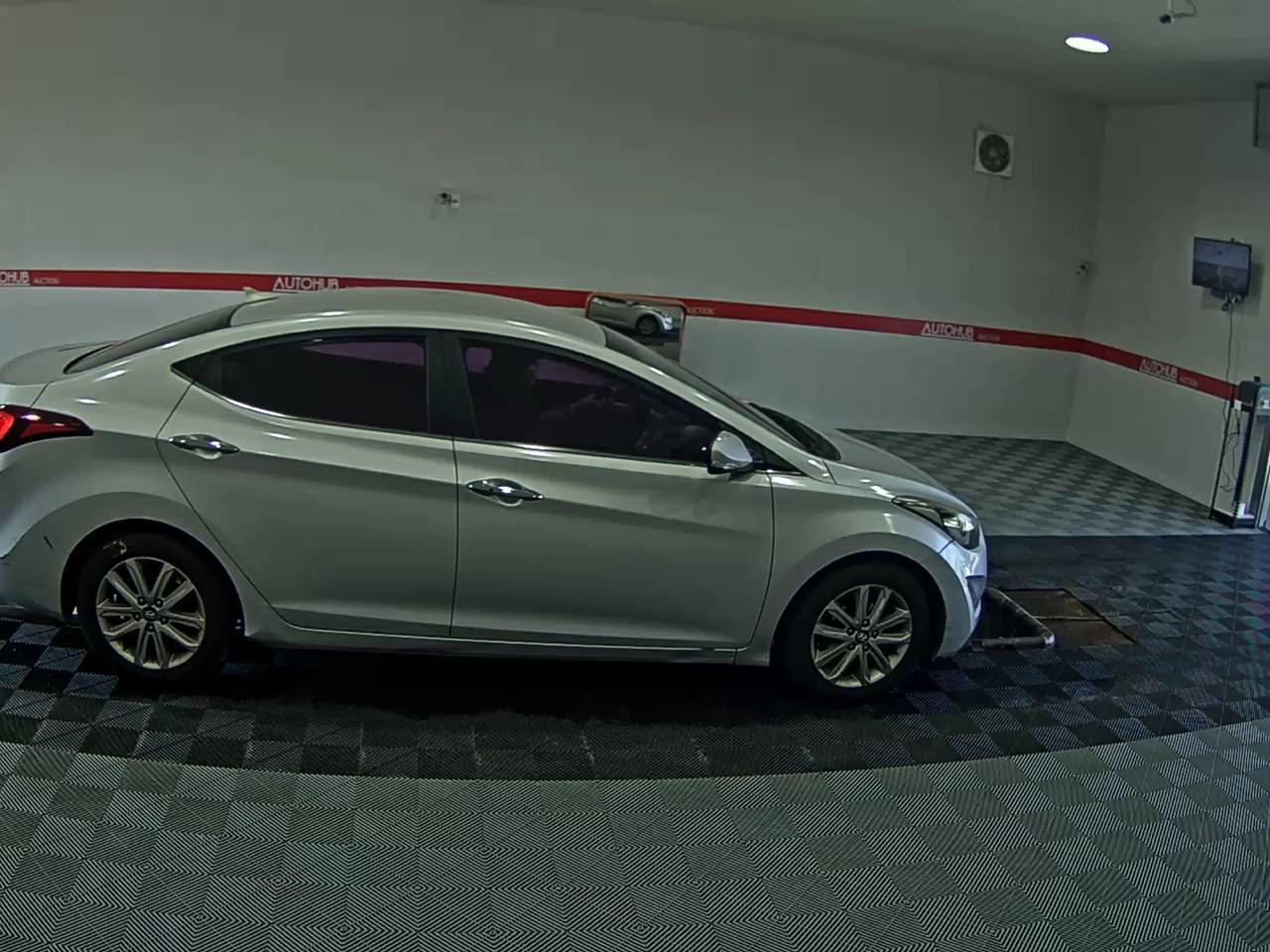 2015 - hyundai avante