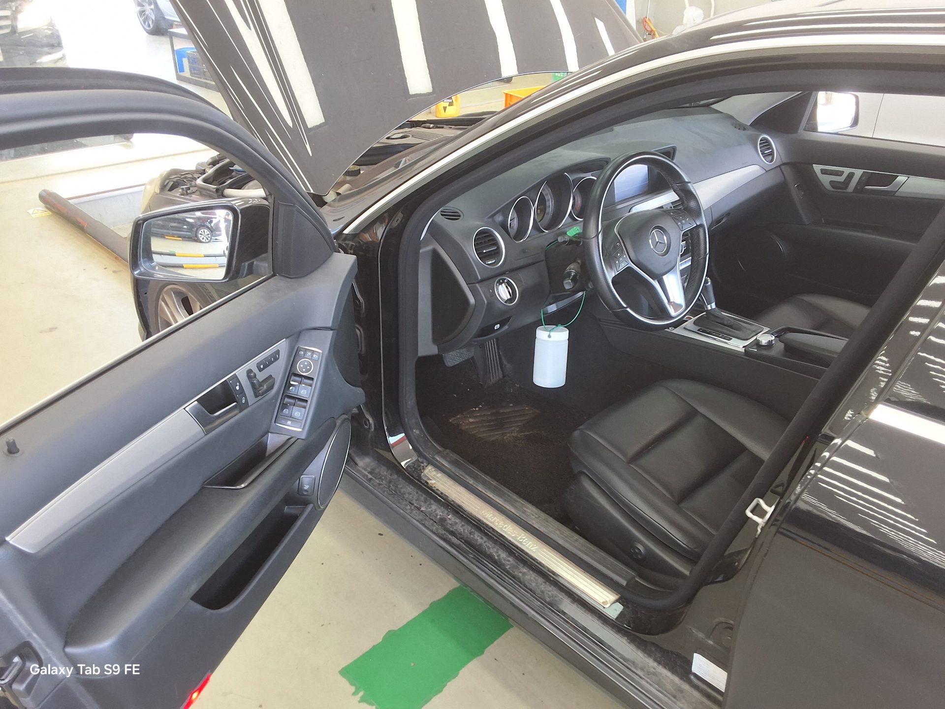 2012 - mercedes-benz c200