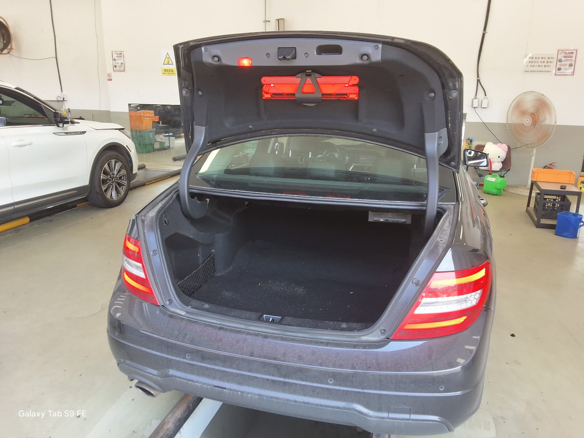 2012 - mercedes-benz c200