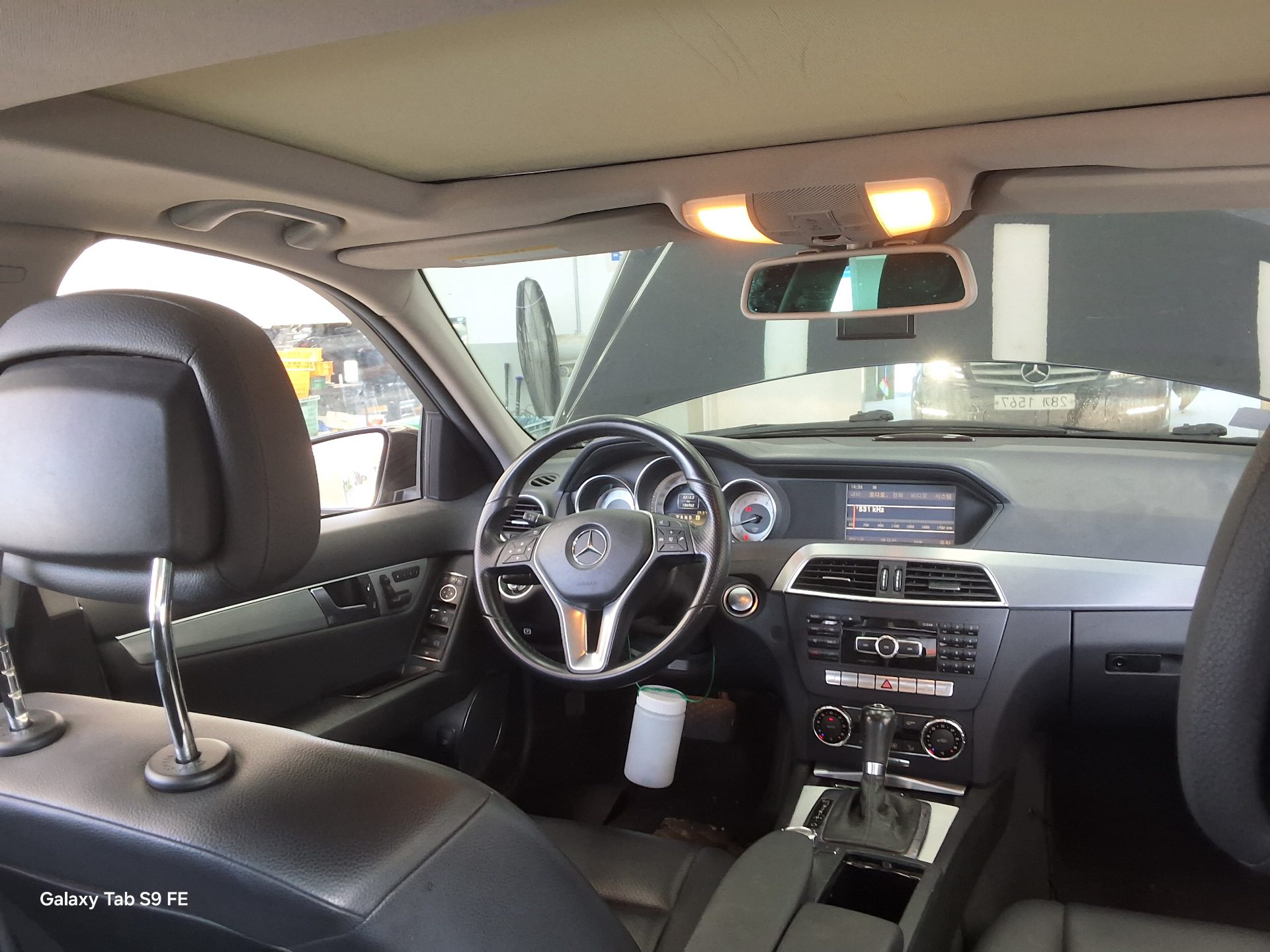 2012 - mercedes-benz c200