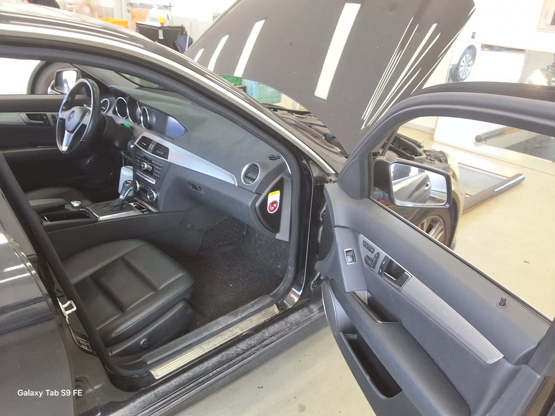 2012 - mercedes-benz c200