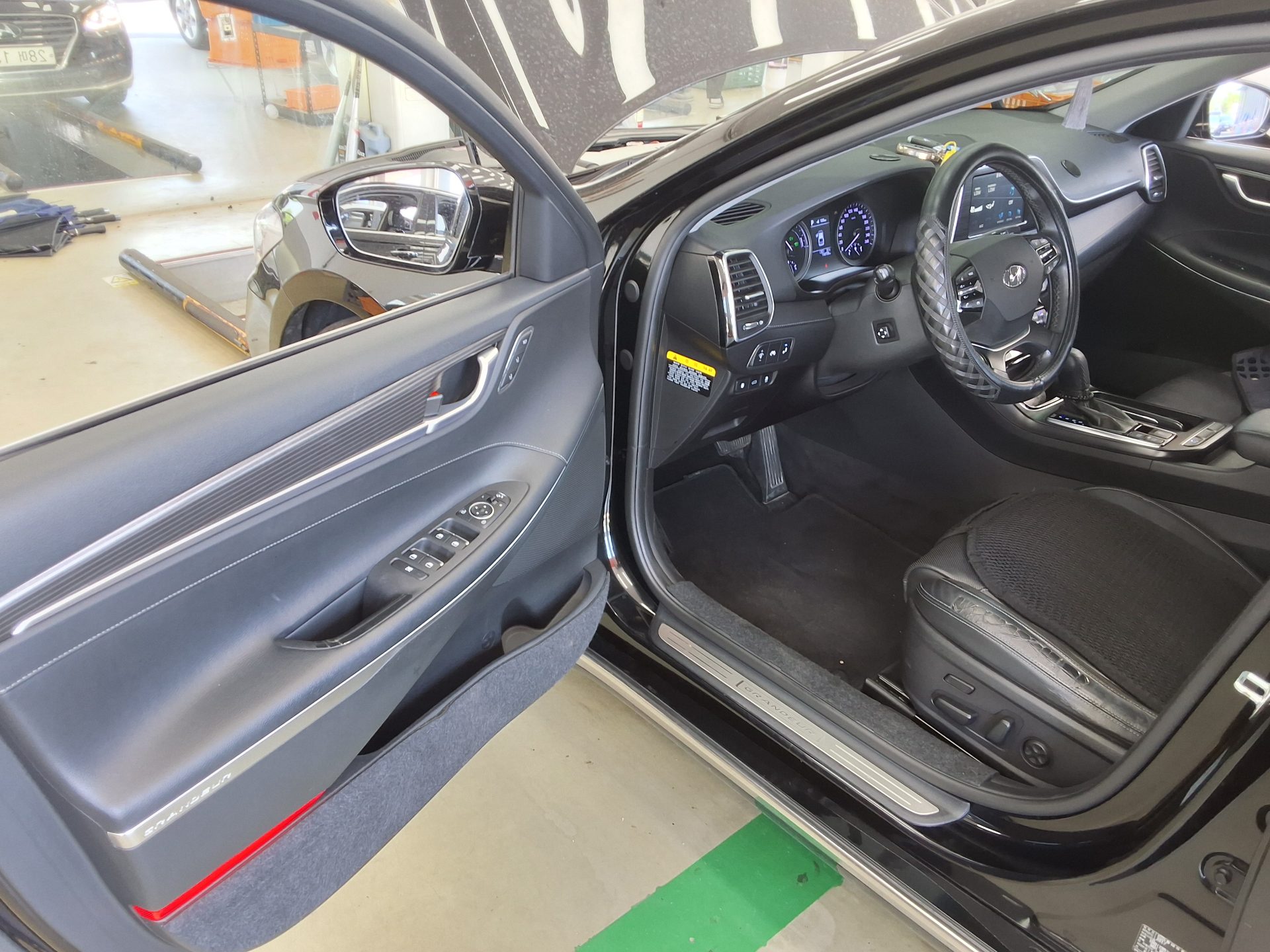 2018 - hyundai grandeur