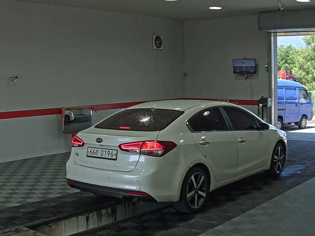 2017 - kia k3