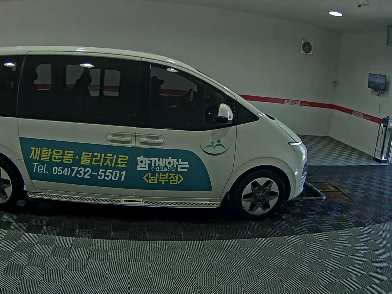 2022 - hyundai staria