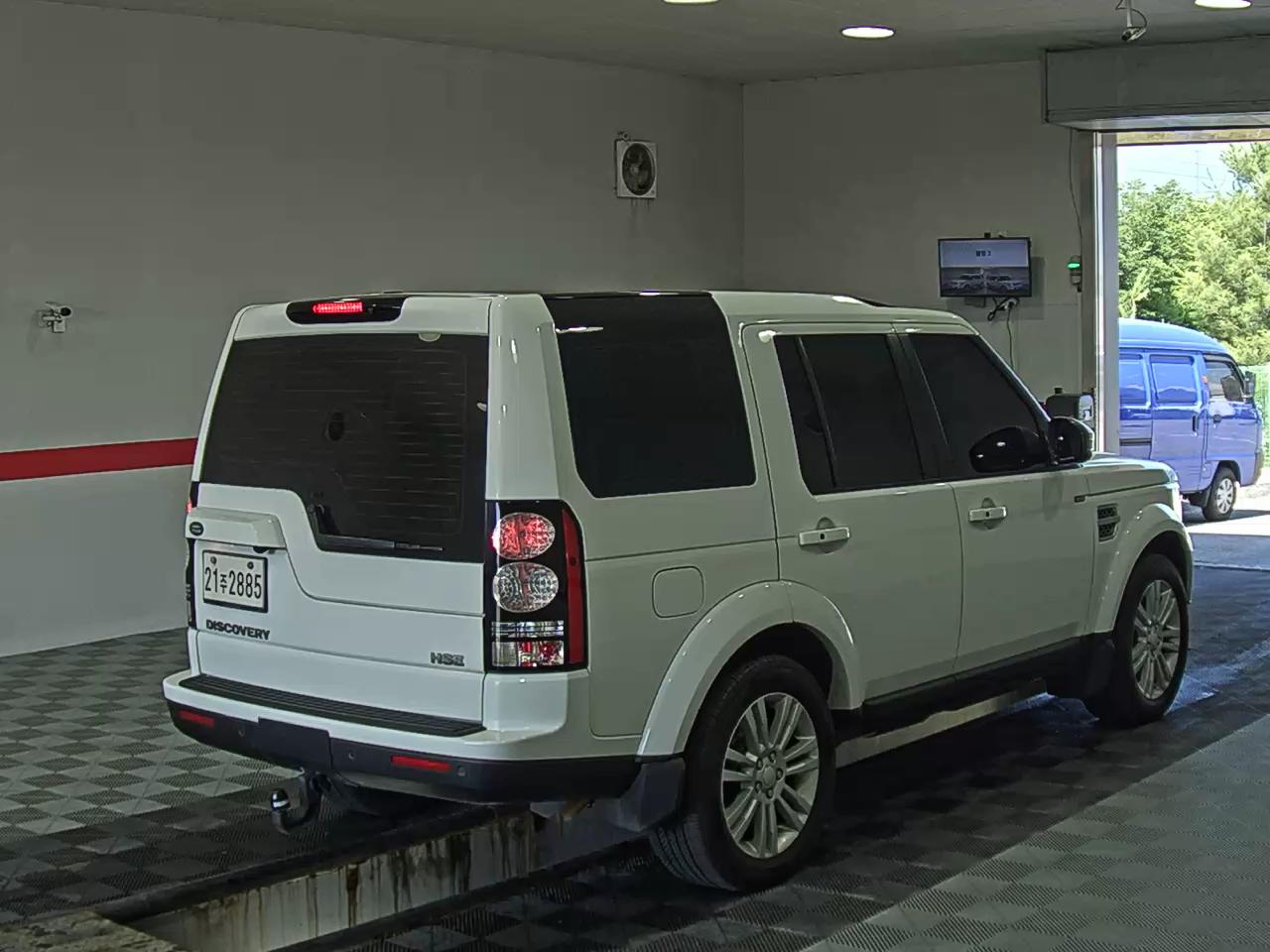 2014 - land rover discovery