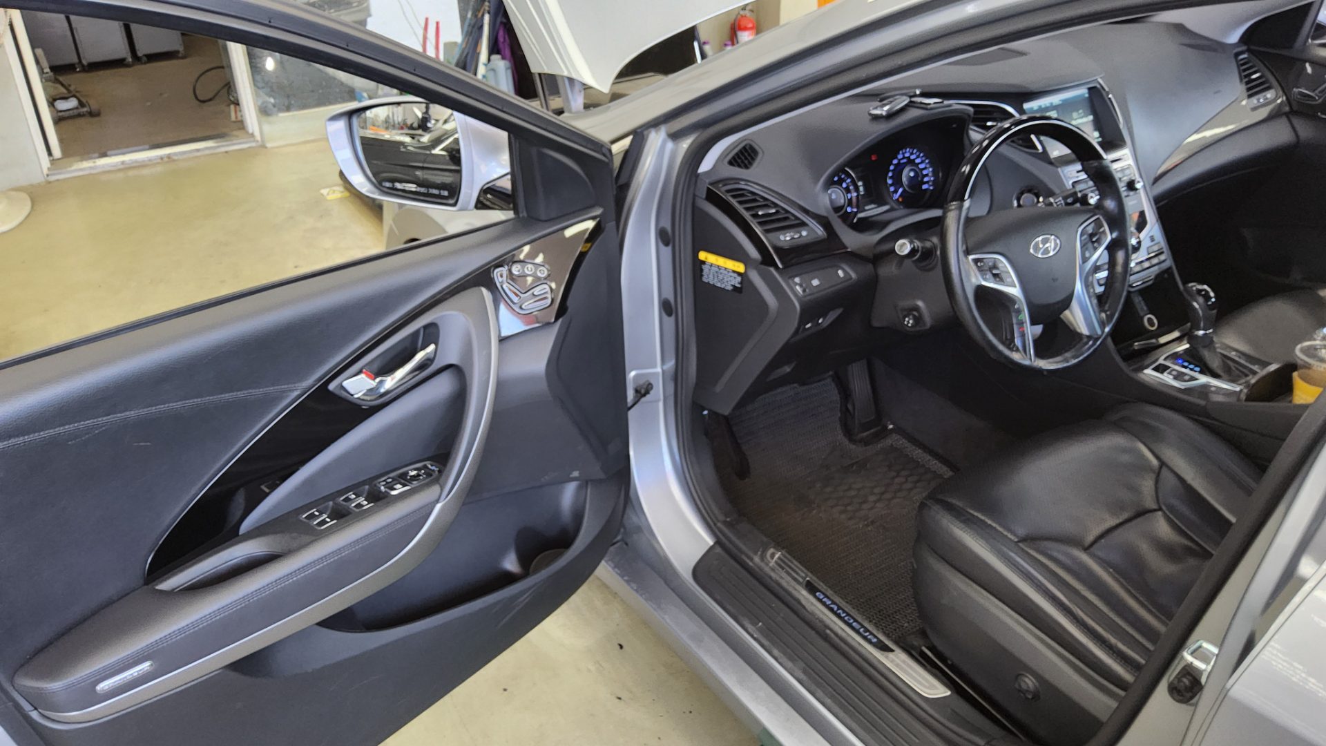 2015 - hyundai grandeur