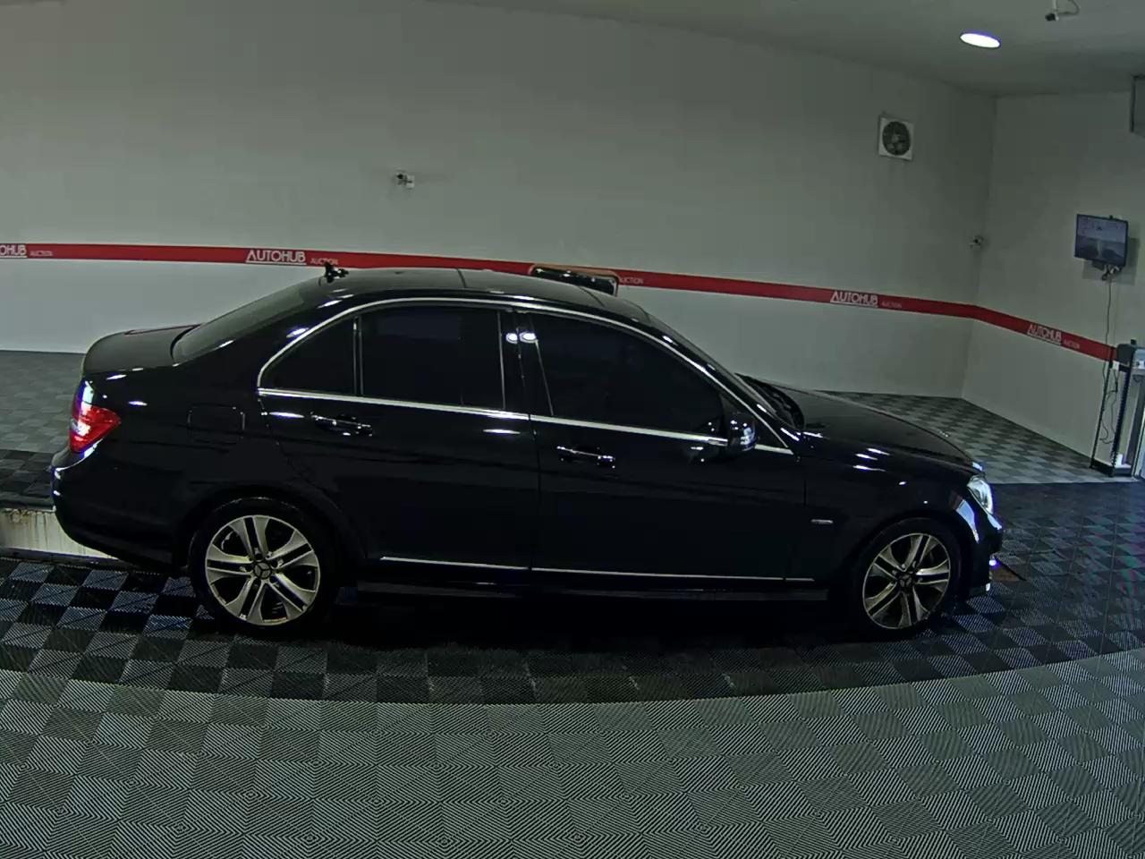 2012 - mercedes-benz c200