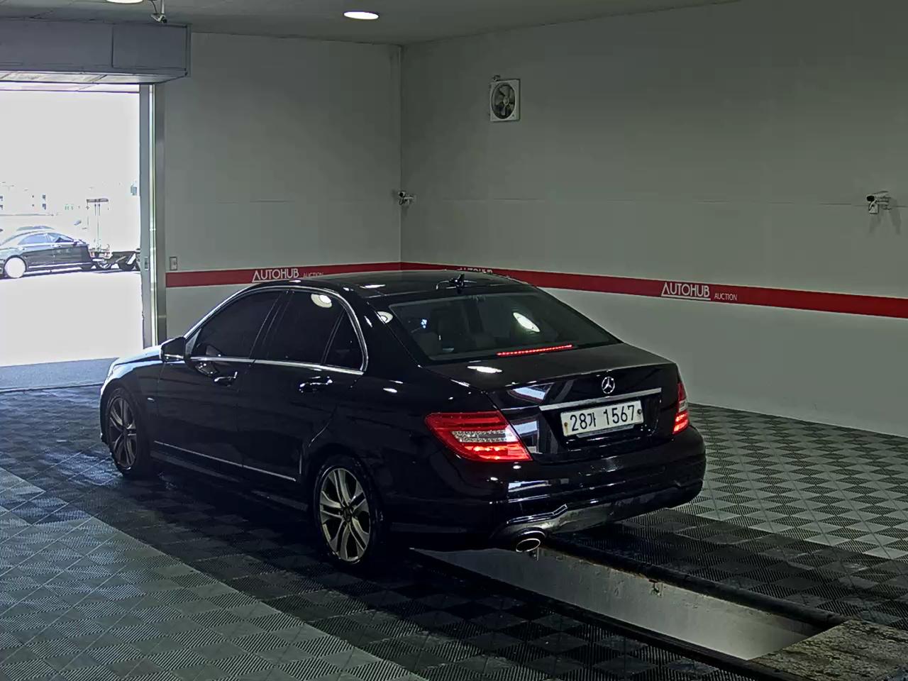 2012 - mercedes-benz c200