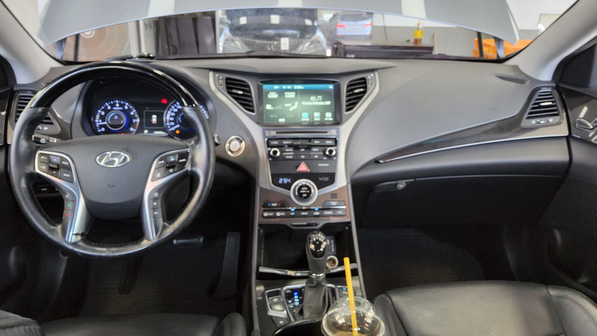 2015 - hyundai grandeur