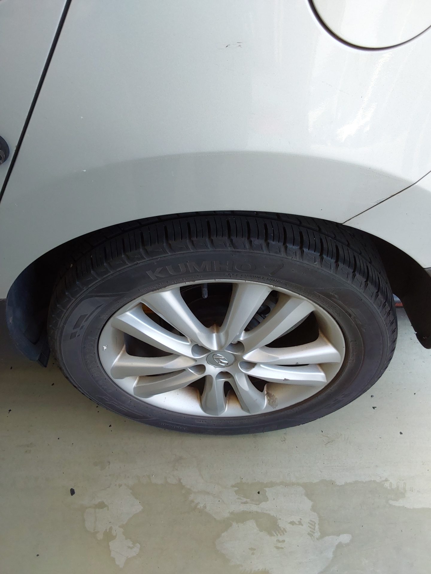 2010 - hyundai tucson