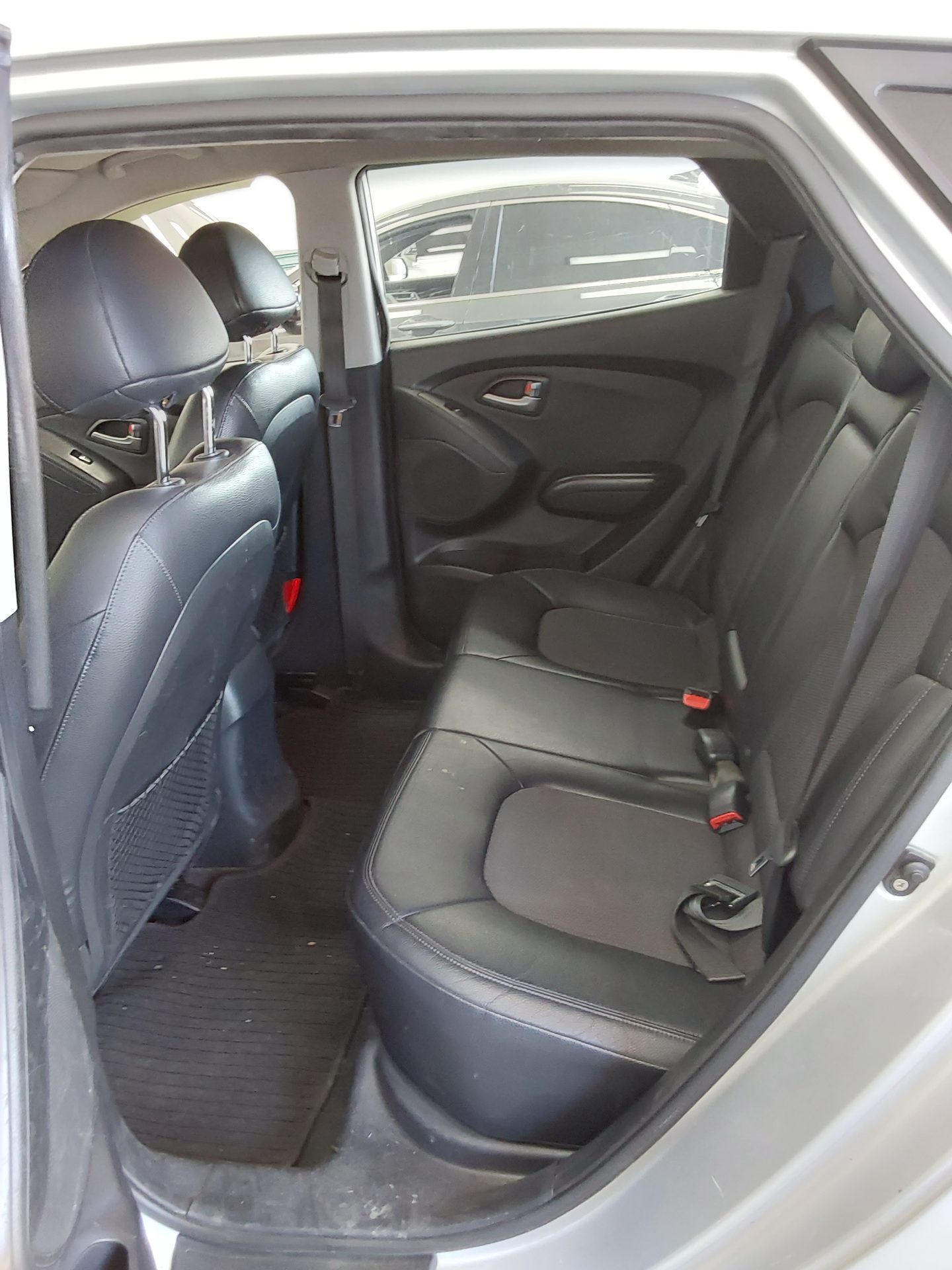 2010 - hyundai tucson