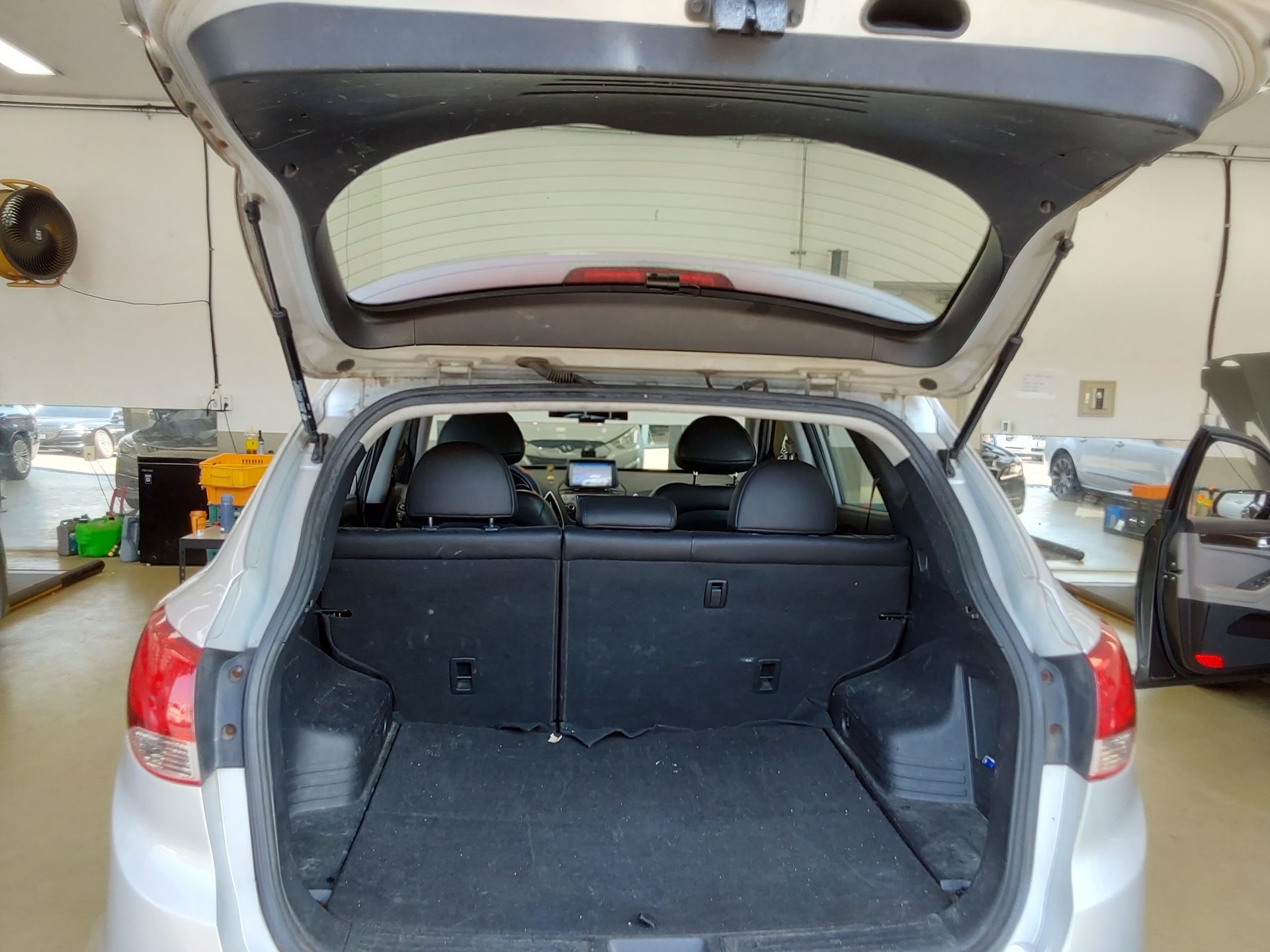 2010 - hyundai tucson