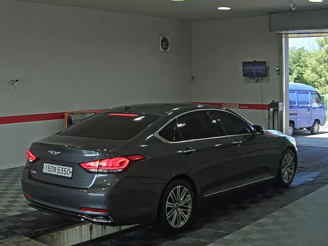 2020 - genesis g80