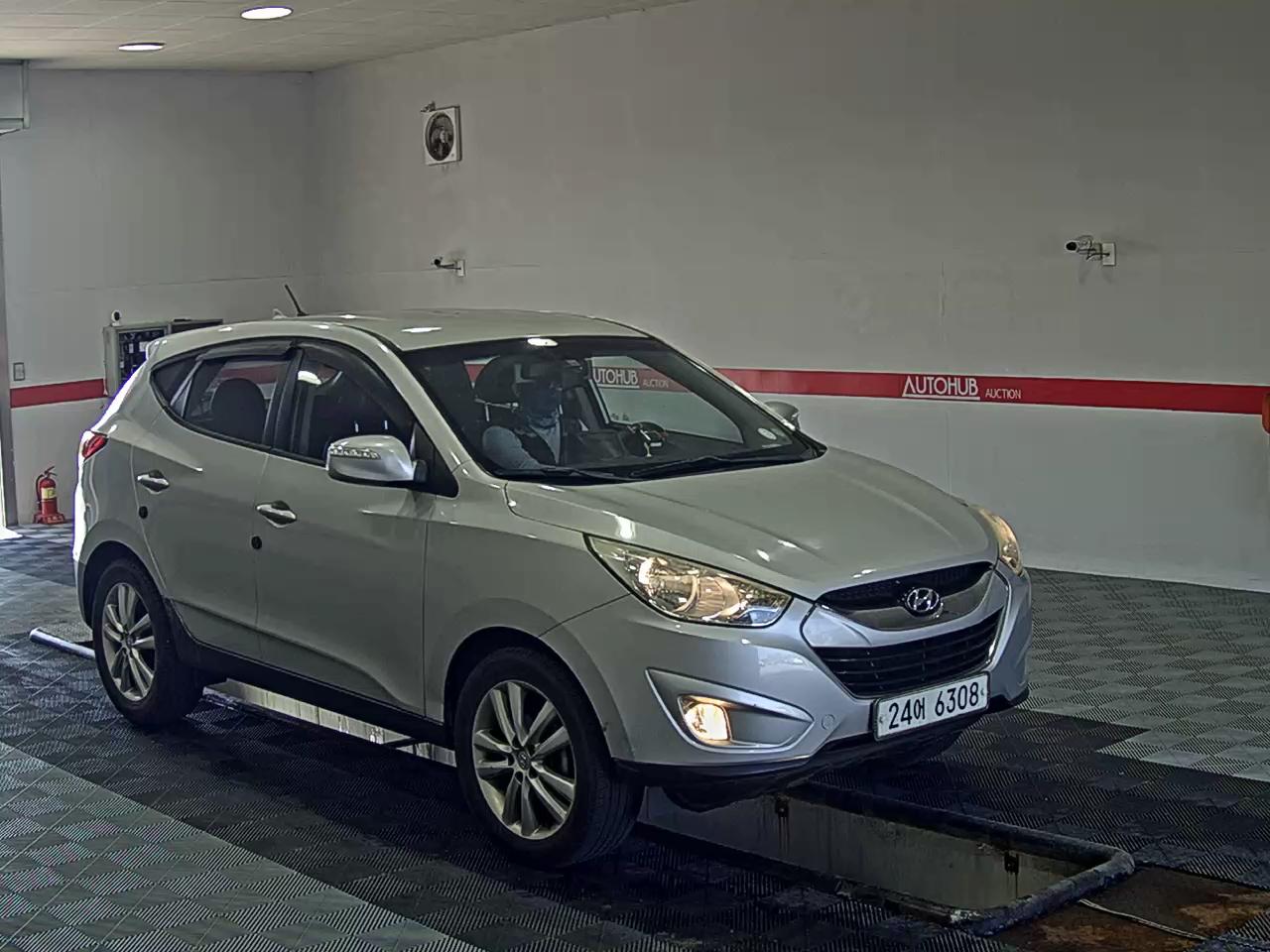2010 - hyundai tucson