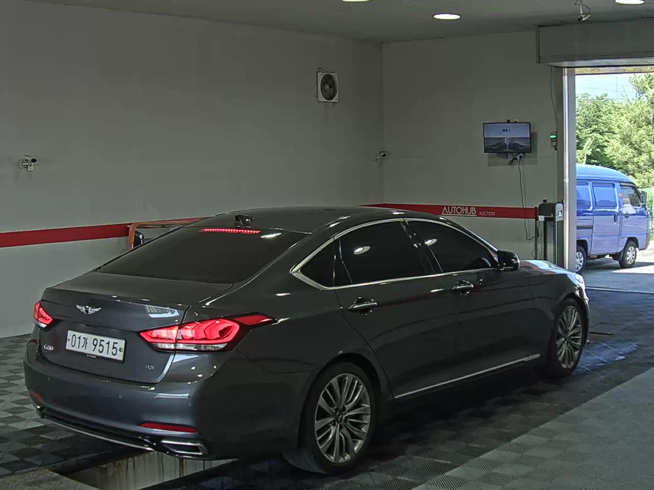2017 - genesis g80