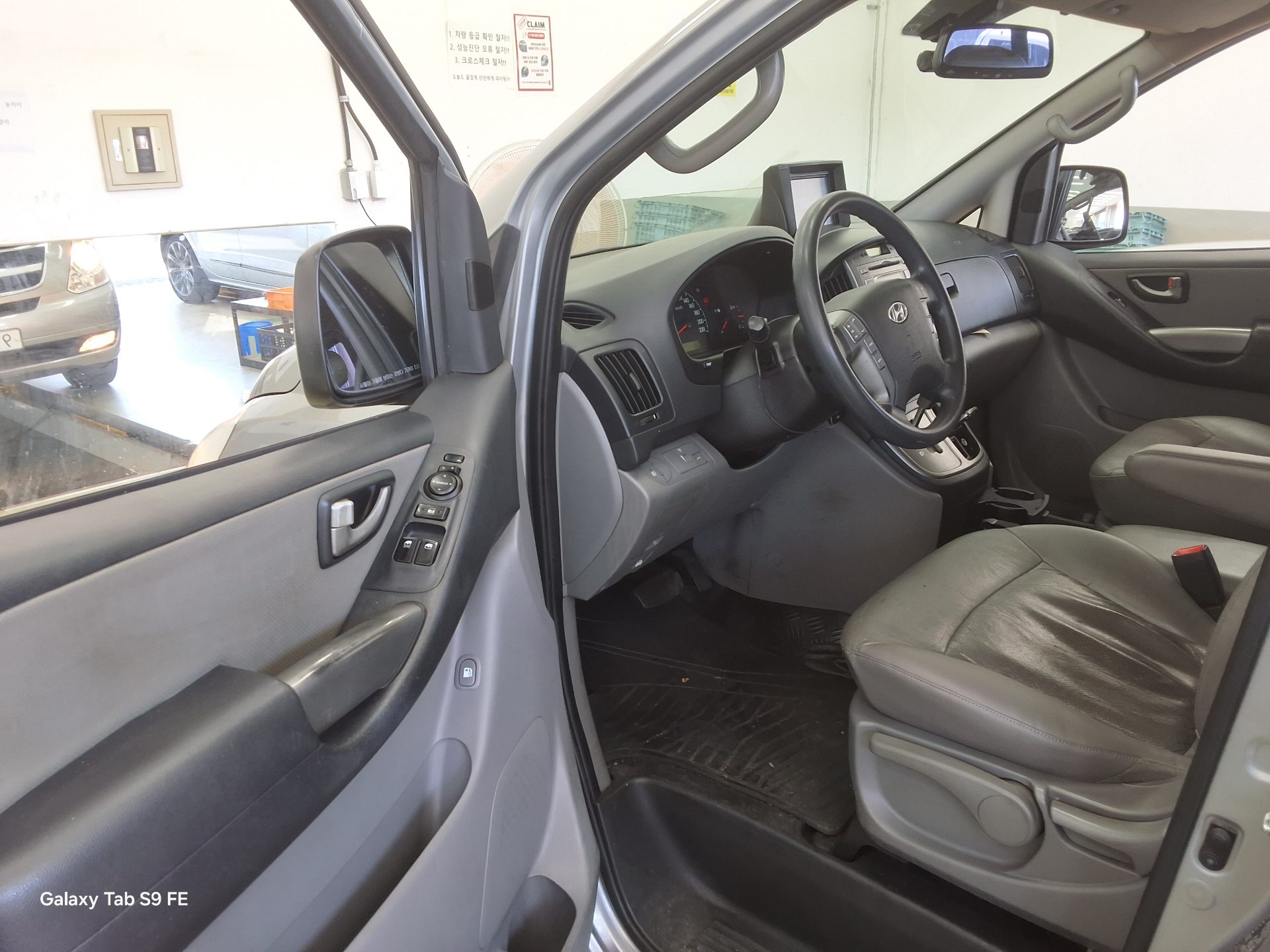 2015 - hyundai grand starex