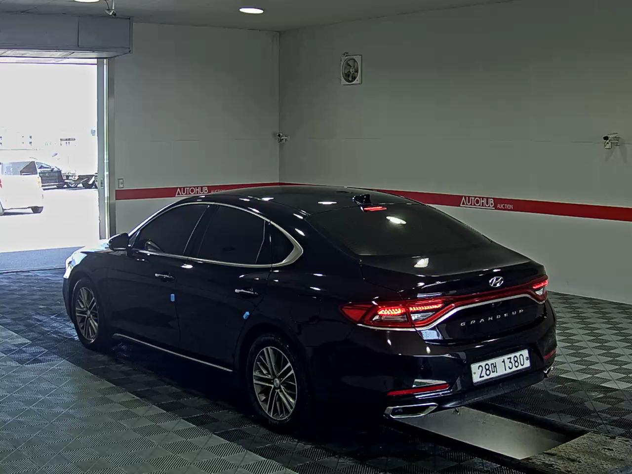 2018 - hyundai grandeur