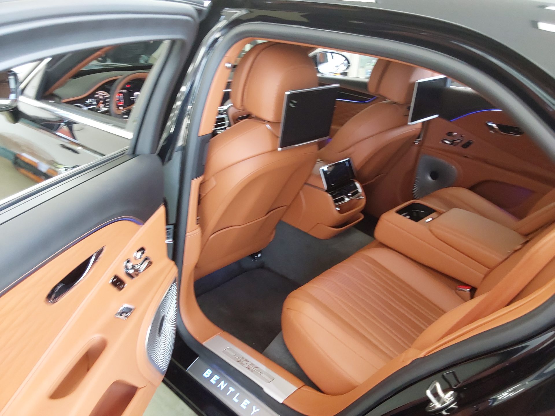 2020 - bentley flying spur