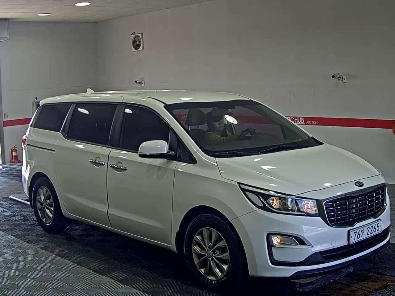 2020 - kia carnival