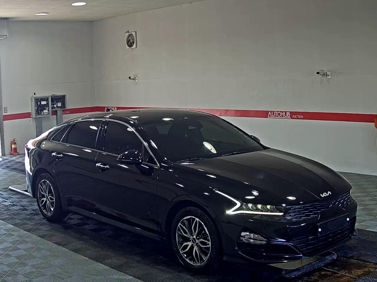2023 - kia k5